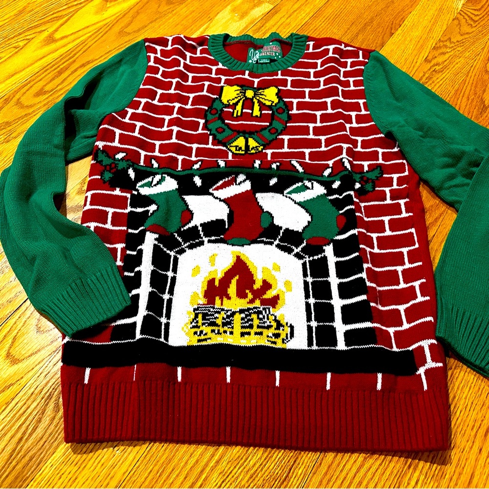Unisex Ugly Christmas Sweater Size Medium Holiday Fireplace Pullover Sweater